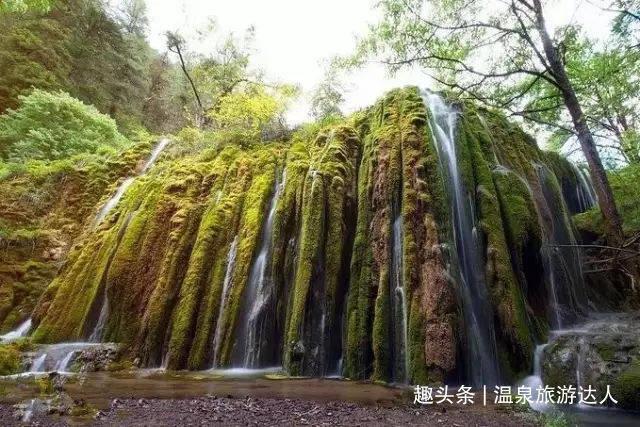 我是知道他喜欢我的，其实我也是喜欢他的，可是我又恨他，恨他和他朋友说我缠著他，我并没有缠著他，因为游戏画面