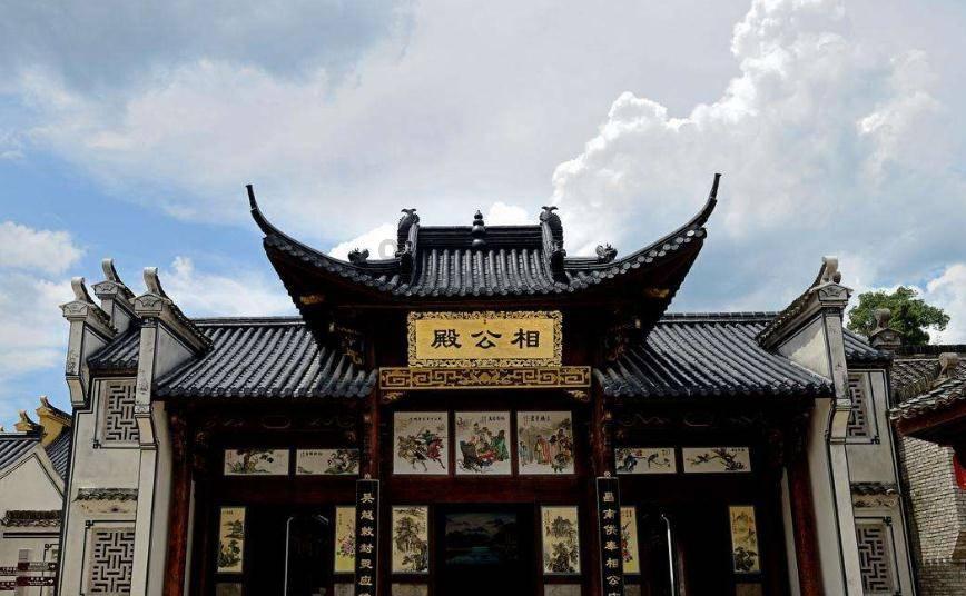 打击非法营运,守护城市客运安全畅通